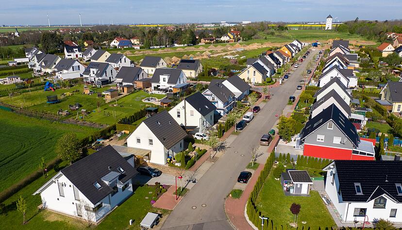 Einfamilienh&auml;user in Leipzig: Die Nachfrage nach Eigenheimen ist hoch, aber die Zinsen steigen. (Archivbild)
