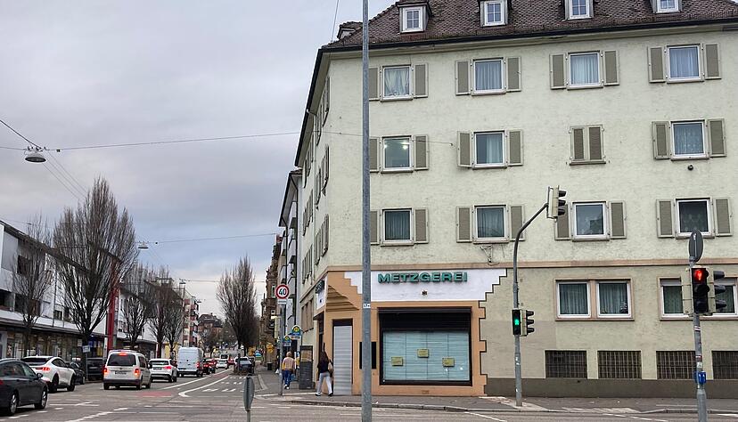 Rund 116 Jahre befand sich die Metzgerei Klumpp an der Ecke Wilhelmstraße/Südstraße. Jetzt ist das Ladengeschäft zu verpachten. Rund 116 Jahre befand sich die Metzgerei Klumpp an der Ecke Wilhelmstraße/Südstraße. Jetzt ist das Ladengeschäft zu verpachten.
