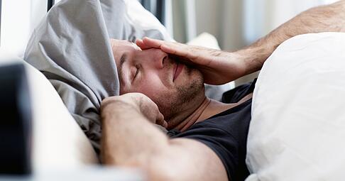 Es ist zwar hell, gut aus dem Bett kommt man aber nicht: Einige Menschen f&uuml;hlen in diesen Tagen Fr&uuml;hjahrsm&uuml;digkeit.