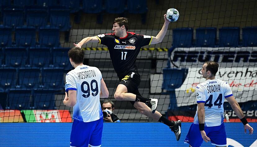 Erh&auml;lt beim deutschen Rekordmeister einen Vertrag bis zum 30. Juni 2027: Nationalspieler Lukas Zerbe (M) im Wurf.