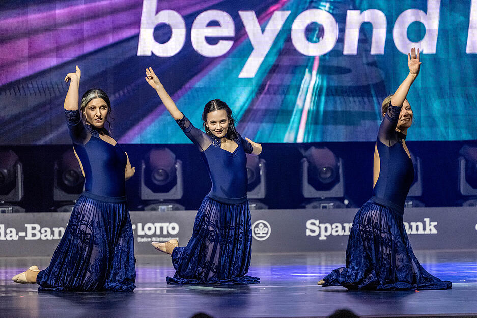 Auf der B&uuml;hne bei der Turngala  "Beyond Limits" war auch die Tanzgruppe TSL Saphir.