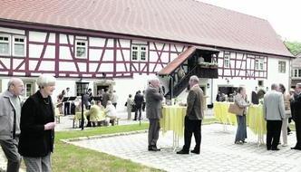 Rechtzeitig zum Beginn der 55. Burgfestspielsaison wurde die Sanierung der Vorburg abgeschlossen. Im Mai war die Einweihung des denkmalgeschützten Gebäudes als Hotelerweiterung.