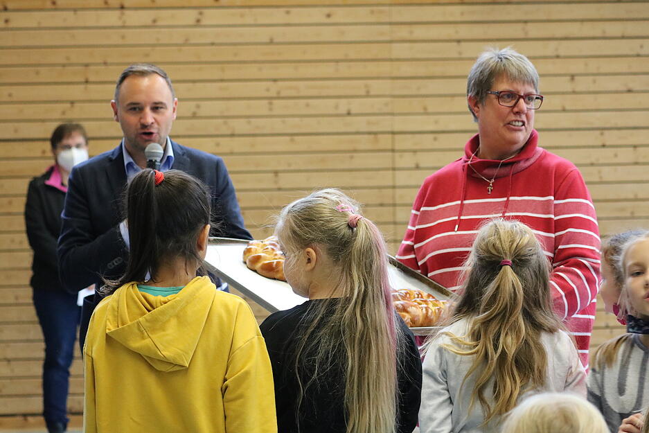 Mensa- und Schulhof-Einweihung in Dörzbach