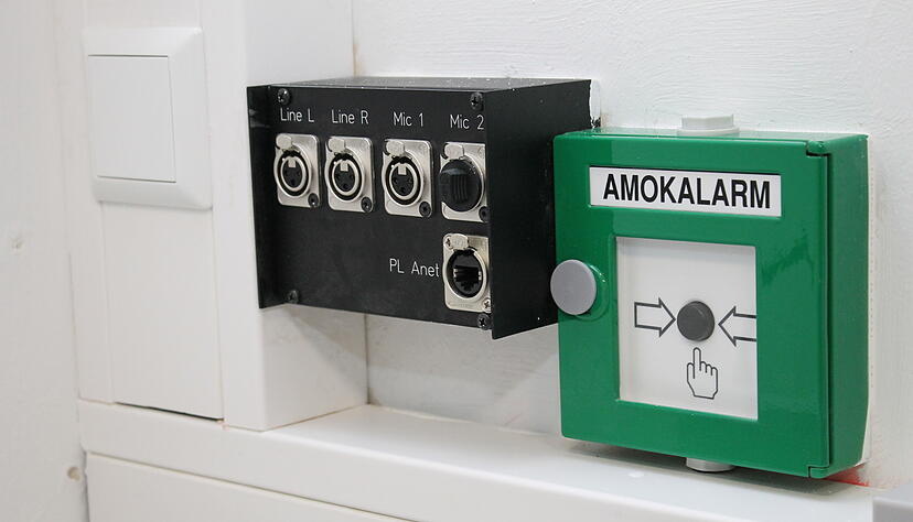 Alarmknöpfe wie hier in Sulzfeld gibt es nicht in allen Schulen.
Foto: Archiv/Ochs Alarmknöpfe wie hier in Sulzfeld gibt es nicht in allen Schulen.
Foto: Archiv/Ochs