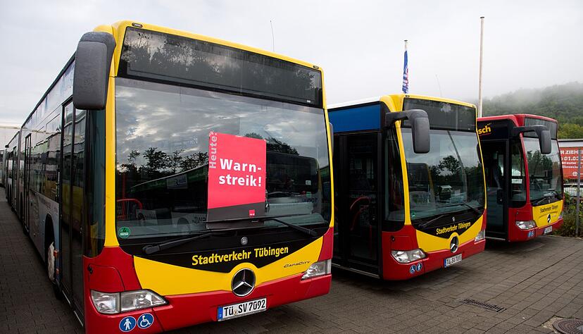Die Tarifparteien einigten sich auf Lohnerh&ouml;hungen in drei Stufen. (Archivbild)