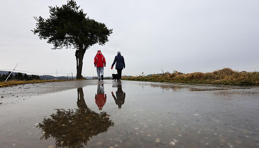 Die Sonne versteckt sich am Sonntag fast &uuml;berall. Nur im Nordwesten Baden-W&uuml;rttembergs k&ouml;nnte sie am Nachmittag kurz vorbeischauen.
