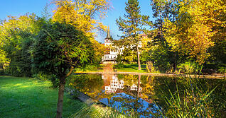 Schlosspark im Herbst Schlosspark im Herbst