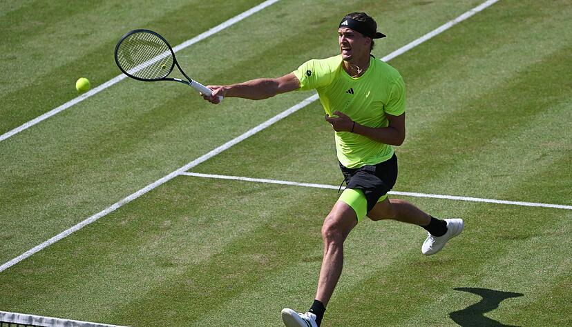 Alexander Zverev musste sich gegen Brandon Nakashima insbesondere im ersten Satz strecken.