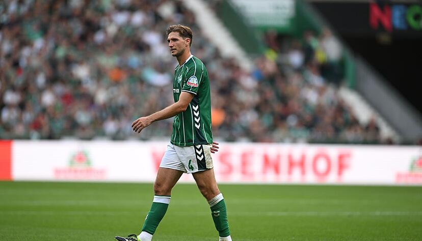 Werder Bremen muss gegen den SC Freiburg auf Niklas Stark verzichten.