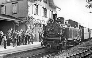 Am 16. Oktober 1963 kommt ein Tross Berliner Journalisten mit der Zabergäubahn in Brackenheim an.
Fotos: privat