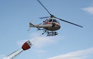 Bakterien statt Wasser: Hubschrauber waren schon im Einsatz. Bakterien statt Wasser: Hubschrauber waren schon im Einsatz.