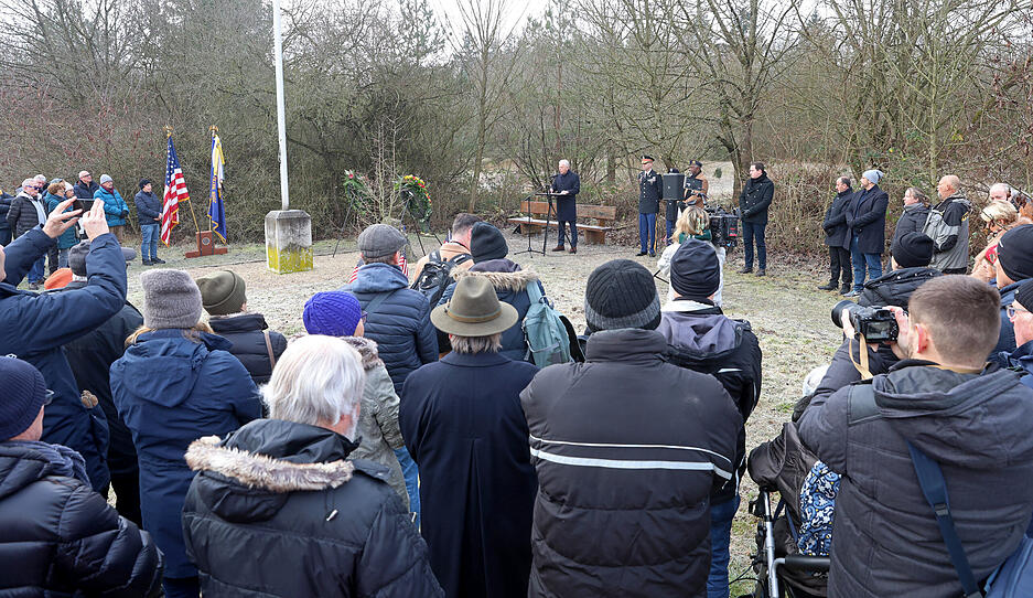 Mit einer Gedenkveranstaltung erinnerte Heilbronn an den tragischen Unfall auf der Waldheide vor 40 Jahren, bei dem drei US-Soldaten ums Leben kamen.
