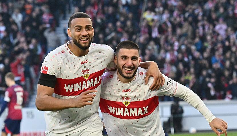Jubel bei Deniz Undav (rechts) und Josha Vagnoman. Beim 5:2-Sieg des VfB gegen RB Leipzig trifft Undav gleich drei Mal. Jubel bei Deniz Undav (rechts) und Josha Vagnoman. Beim 5:2-Sieg des VfB gegen RB Leipzig trifft Undav gleich drei Mal.