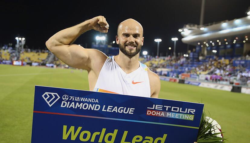 Auch in Offenburg stark: Der Weltjahresbeste Julian Weber. Auch in Offenburg stark: Der Weltjahresbeste Julian Weber.