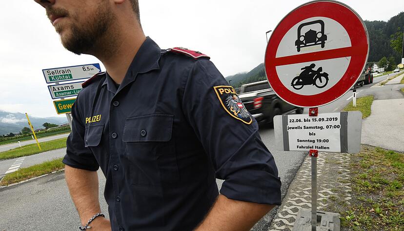 Aus dem Grund wurden auch Fahrverbote f&uuml;r den Durchgangsverkehr verh&auml;ngt. (Archivbild)