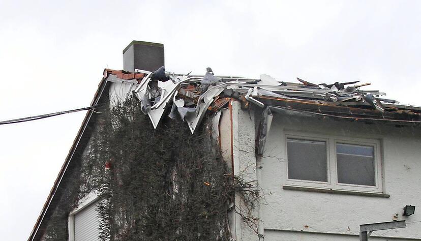 In Eschental demolierte der Sturms das Dach eines Wohnhauses.