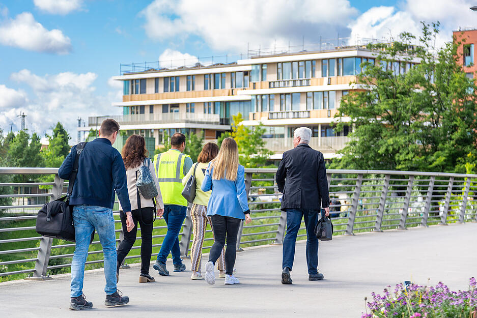 Baustellen-Besichtigung der Josef-Schwarz-Schule im Neckarbogen