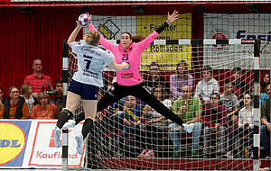 Torh&uuml;terin Lena Ivancok zeigte zw&ouml;lf Paraden und sorgte in der kritischen Spielphase daf&uuml;r, dass die Sport-Union nicht von der Siegerstra&szlig;e abkam.