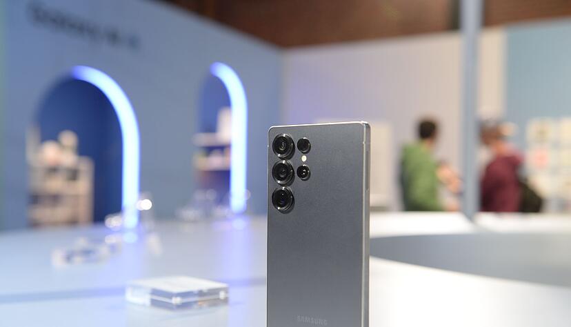 Eine Beta-Version von One UI 8.5 samt Bixby-Update l&auml;sst sich ab sofort auf Ger&auml;ten der Galaxy-S25-Serie ausprobieren - also etwa auch auf dem Samsung Galaxy S25 Ultra (Bild).