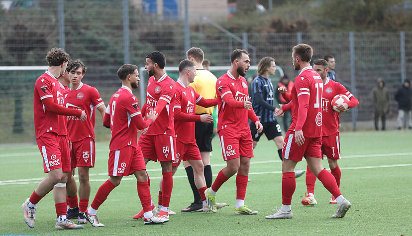 Oberligist T&uuml;rkspor Neckarsulm hat das erste Testspiel in der Winterpause gegen den nordbadischen Verbandsligisten SV Waldhof Mannheim II mit 2:3 verloren.