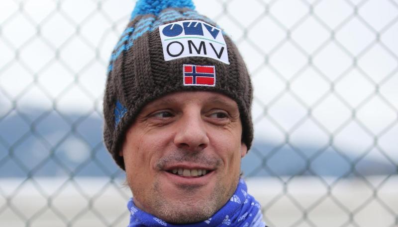 Übte Kritik an den Organisatoren der Vierschanzentournee: Alexander Stöckl. Übte Kritik an den Organisatoren der Vierschanzentournee: Alexander Stöckl.