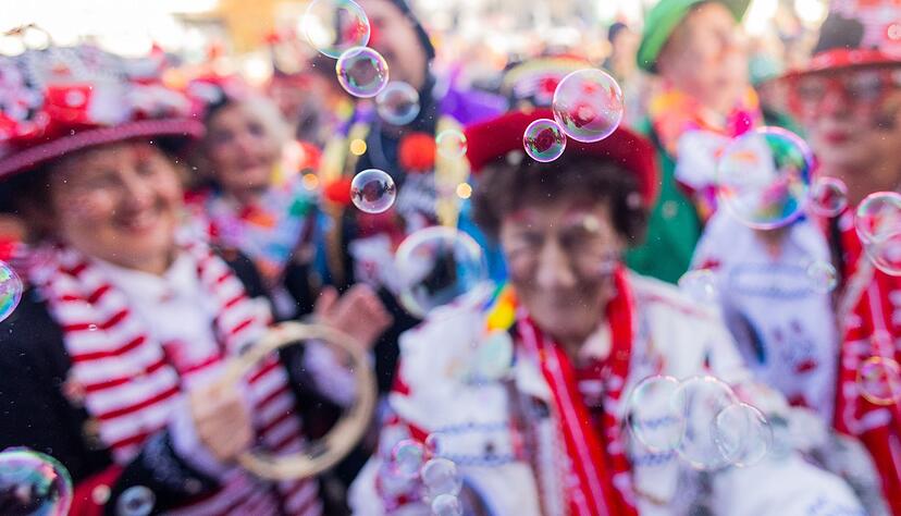 Nicht nur bei der Fastnacht wird auf Seifenblasen gesetzt. (Archivbild)
