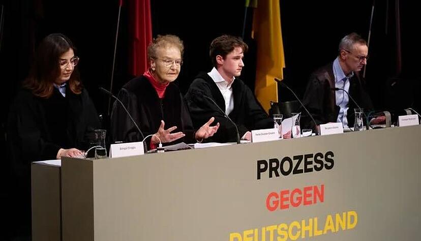 In dem fiktiven Prozess wird über ein Verbot der AfD verhandelt. In dem fiktiven Prozess wird über ein Verbot der AfD verhandelt.