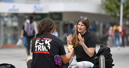 Jasmin Trefz ist als Streetworkerin in Heilbronn unterwegs, um junge Menschen auf der Stra&szlig;e aufzusuchen, mit ihnen ins Gespr&auml;ch zu kommen und zu schauen, wo Hilfe n&ouml;tig ist. Jetzt bekommen sie und ihr Team Verst&auml;rkung. 
Foto: Archiv/Berger