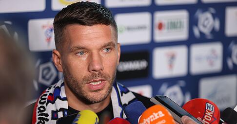 Sah dieses Mal Rot: Lukas Podolski. (Archivbild)