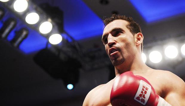 Firat Arslan hat gegen Alexander Alexejew nur ein Remis erreicht. Foto: Christian Charisius