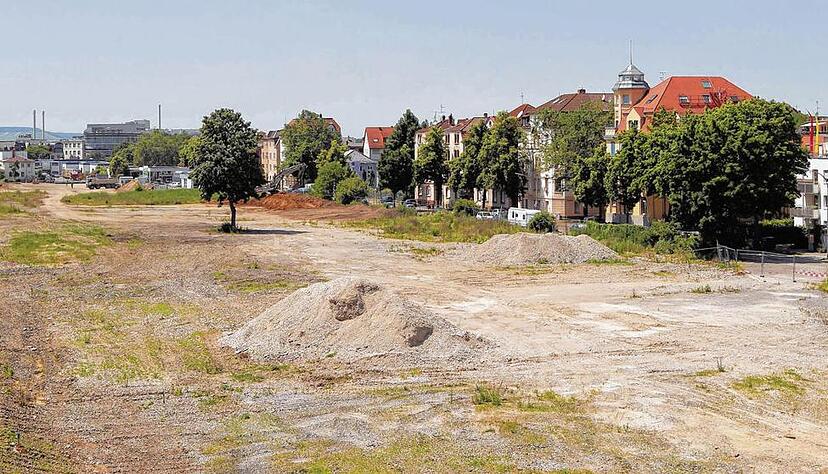 Noch gleicht das Südbahnhof-Areal einer trostlosen Fläche. Das wird sich 2014 ändern, wenn mit dem Bau der ersten Wohngebäude begonnen wird.Foto: Andreas Veigel Noch gleicht das Südbahnhof-Areal einer trostlosen Fläche. Das wird sich 2014 ändern, wenn mit dem Bau der ersten Wohngebäude begonnen wird.Foto: Andreas Veigel