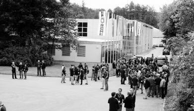 Geschulte Außendienstler verkaufen besser: Neue und alte Mitarbeiter der Kochertürner Handelsfirma werden im Inno-Center ausgebildet. (Foto: Förch)