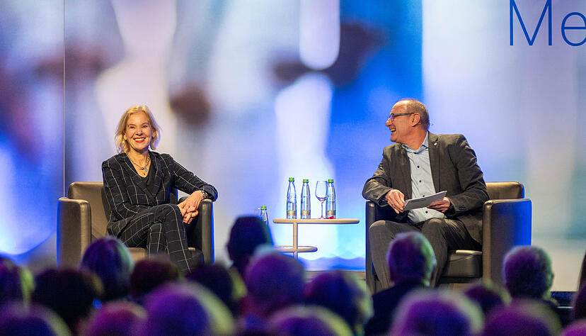 Bei der 61. Abendvorlesung mit Prof. Dr. med. Christiane Tiefenbacher stand das Thema: „Gendermedizin - Frauenherzen schlagen anders“ im Fokus. Bei der 61. Abendvorlesung mit Prof. Dr. med. Christiane Tiefenbacher stand das Thema: „Gendermedizin - Frauenherzen schlagen anders“ im Fokus.