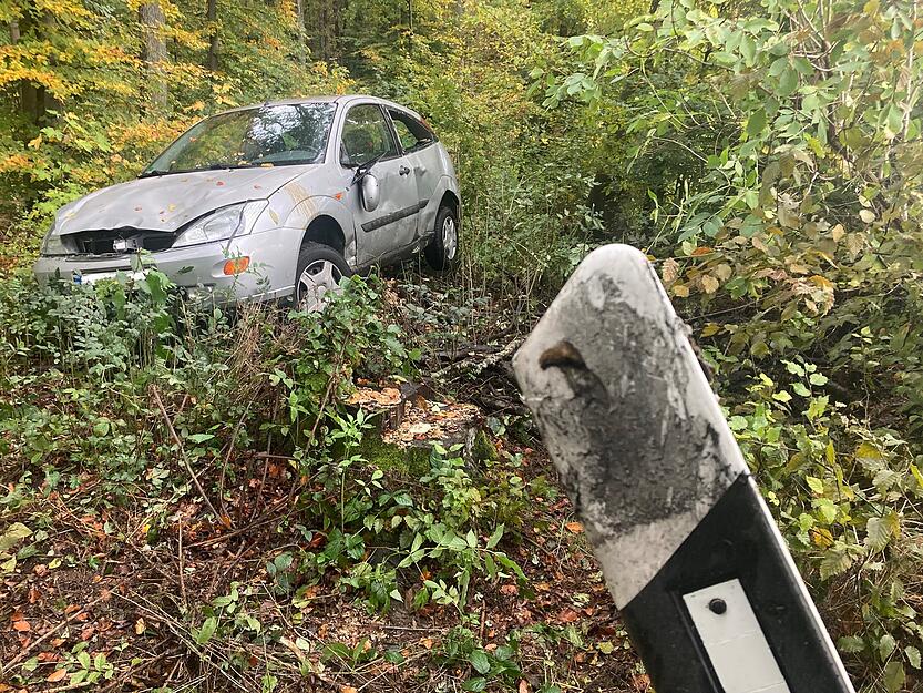 Auto überschlägt sich auf der B19 bei Ingelfingen