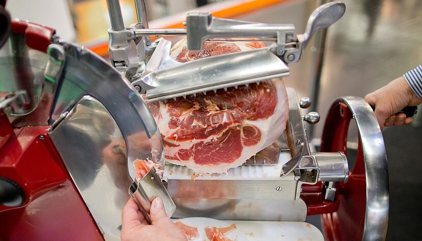 Hauchd&uuml;nn aufgeschnitten: Parmaschinken hat ein mildes und leicht nussiges Aroma.