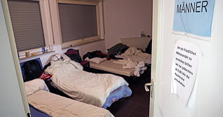 16 Betten gibt es im Erfrierungsschutz des Freibads Neckarhalde in Heilbronn. Besonders bei der derzeitigen K&auml;lte ist die Nachfrage gro&szlig;. Foto: Archiv/Seidel