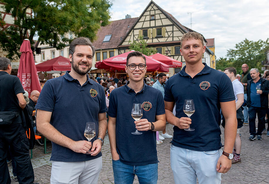Das 47. Erlenbacher Weinfest l&auml;uft noch bis Montag.