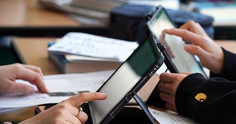 Alle Kinder an Schulen in Trägerschaft der Stadt Heilbronn können eigene Tablets bekommen. Alle Kinder an Schulen in Trägerschaft der Stadt Heilbronn können eigene Tablets bekommen.