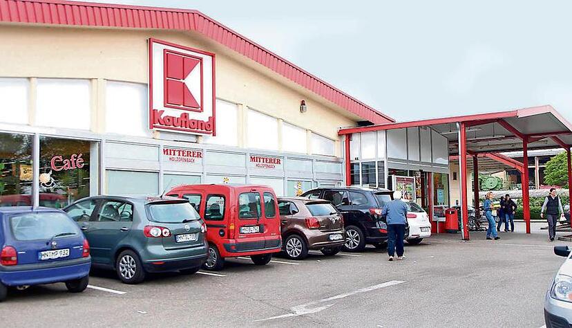 Erweiterungspläne: Der Lebensmittelmarkt Kaufland soll abgerissen und auf dem bestehenden Gelände wieder aufgebaut werden.Foto: Ute Knödler