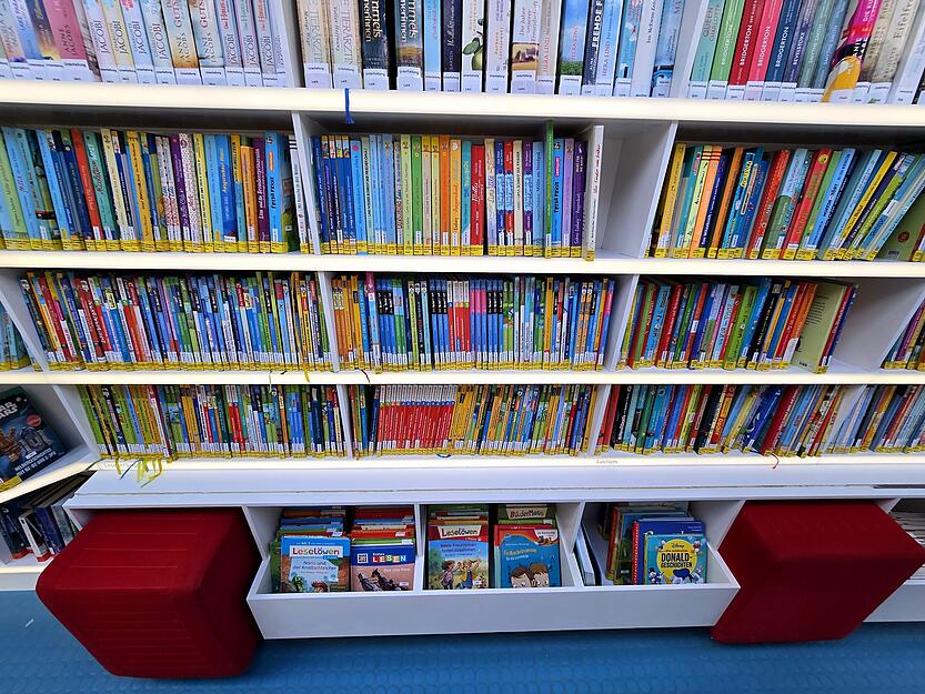Mit moderner Technik und 4000 Medien ist der Bücherbus bestens ausgestattet für die Zukunft.