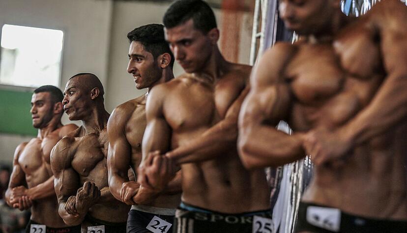 Männlichkeit wird immer wieder auch über Stärke definiert. (Symbolbild) Männlichkeit wird immer wieder auch über Stärke definiert. (Symbolbild)