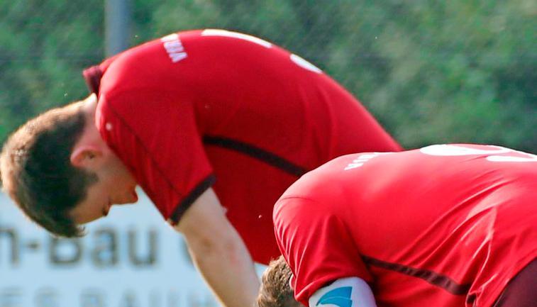 Geballte Entt&auml;uschung beim VfR Gommersdorf.
Foto: Archiv/Schmerbeck