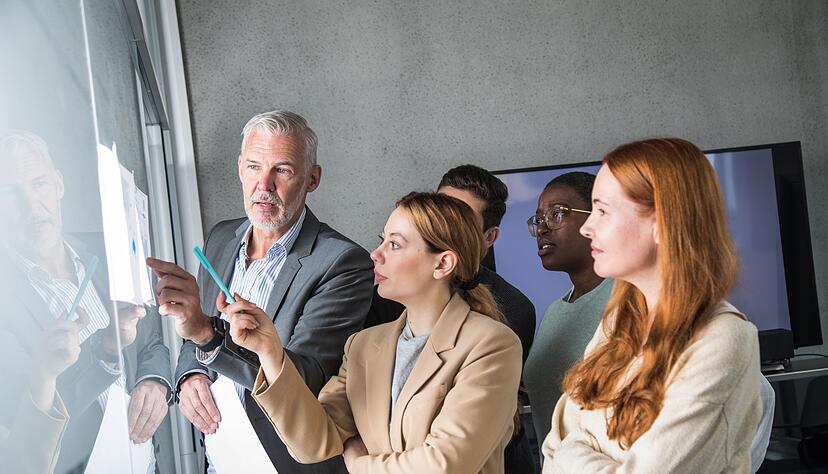 Wie will ich arbeiten? Wer will ich sein? Bei einem Karrierekompass geht es um grunds&auml;tzliche Fragen.