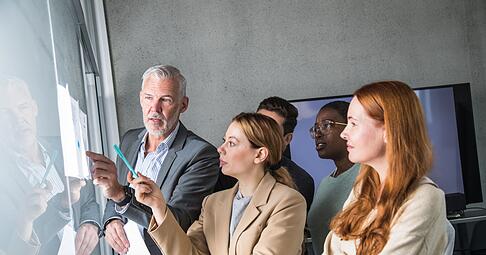 Wie will ich arbeiten? Wer will ich sein? Bei einem Karrierekompass geht es um grunds&auml;tzliche Fragen.