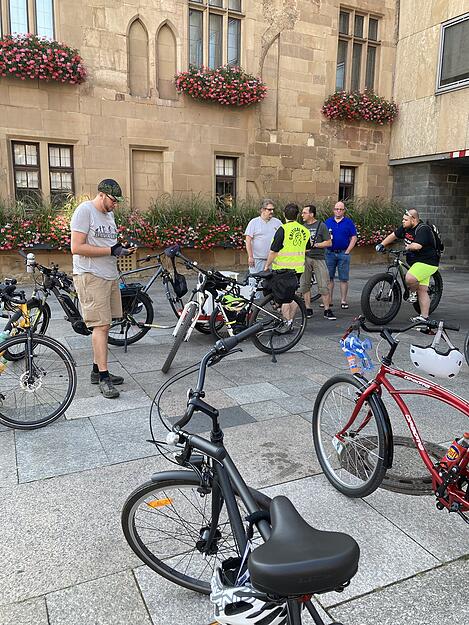 Die Critical Mass startet jeden ersten Freitag im Monat am Heilbronner Rathaus. Mindestens 16 Radfahrer müssen zusammenkommen.