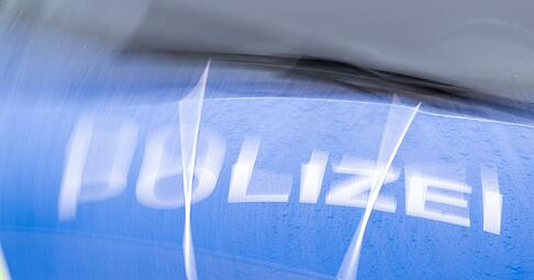 Hoher Sachschaden entstand bei einem Unfall nahe Erlenbach.