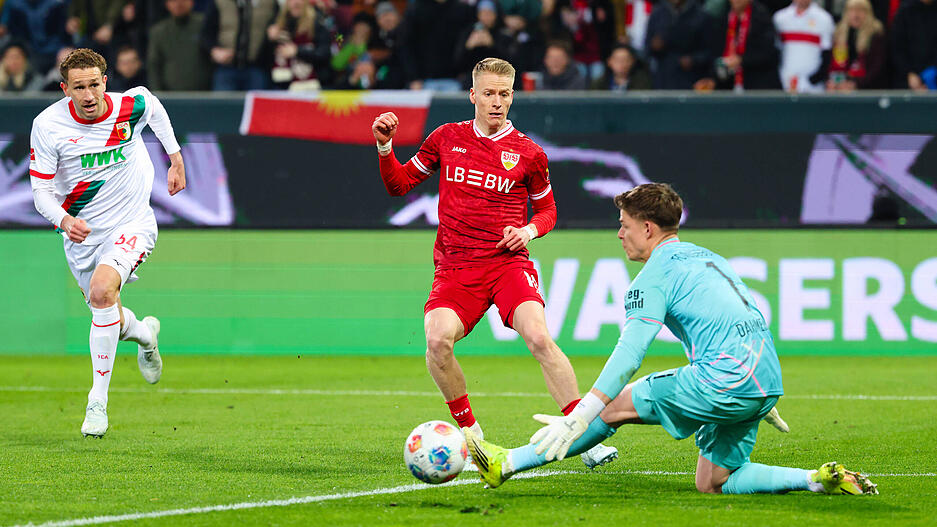 Chris Führich: Setzt vor dem 1:0 gut nach und holt den Ball nach einem Missverständnis zurück. Dadurch hat er einen Bärenanteil am Treffer. Auch am 3:0 beteiligt und Mittelstädt gut angespielt. Starker Laufweg auch vor dem 4:1. Führich unterstreicht seine starke Form mit einer erneut tadellosen Leistung. Note: 1 Chris Führich: Setzt vor dem 1:0 gut nach und holt den Ball nach einem Missverständnis zurück. Dadurch hat er einen Bärenanteil am Treffer. Auch am 3:0 beteiligt und Mittelstädt gut angespielt. Starker Laufweg auch vor dem 4:1. Führich unterstreicht seine starke Form mit einer erneut tadellosen Leistung. Note: 1