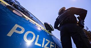 Die Polizei sucht Zeugen. (Symbolbild)