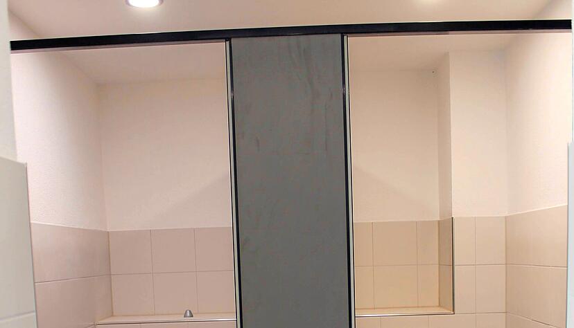 Auch die Toiletten sind neu gefliest und mit neuen Armaturen ausgestattet.