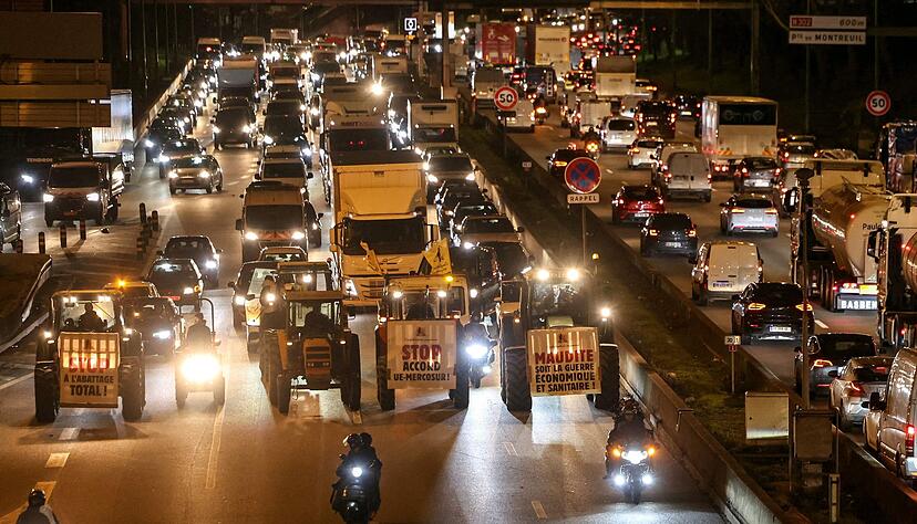 Landwirte sehen das Abkommen kritisch und protestierten auch diese Woche wieder dagegen. Landwirte sehen das Abkommen kritisch und protestierten auch diese Woche wieder dagegen.